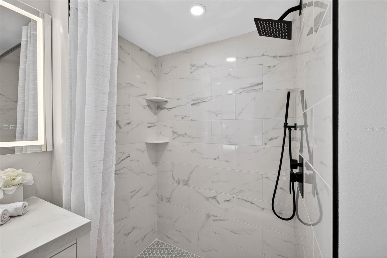 EDEN ISLE CONDO OF ST PETERSBURG - Residential