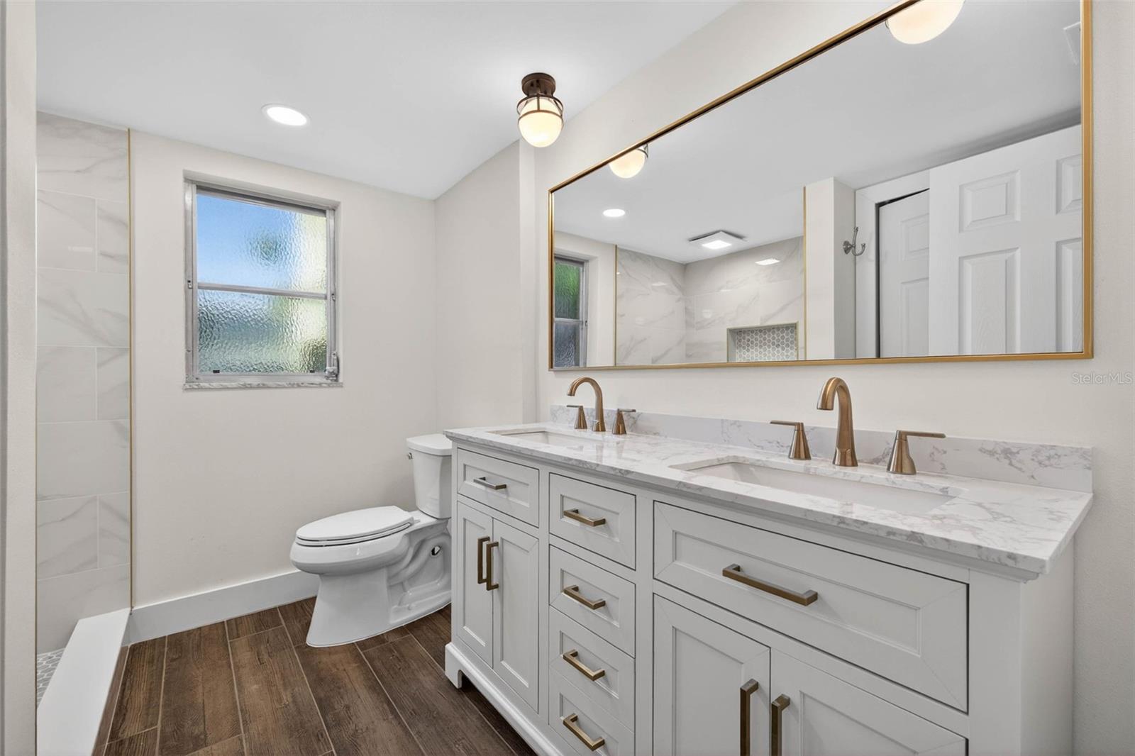 EDEN ISLE CONDO OF ST PETERSBURG - Residential