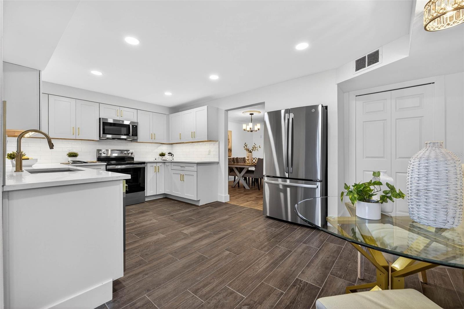 EDEN ISLE CONDO OF ST PETERSBURG - Residential