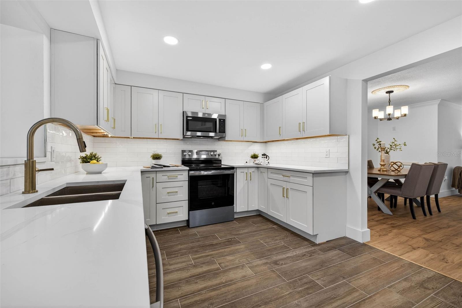 EDEN ISLE CONDO OF ST PETERSBURG - Residential