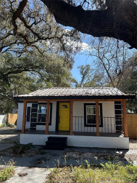 Photo of 2119 E Ellicott St, Tampa, FL 33610 (MLS # TB8473065)