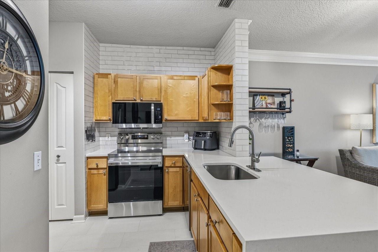 4207 S DALE MABRY HIGHWAY 8308