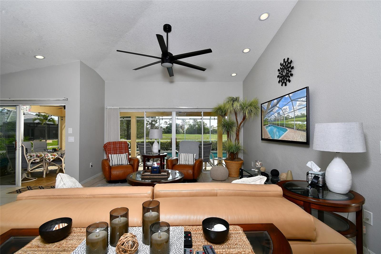 MARINERS PASS CONDO - Residential