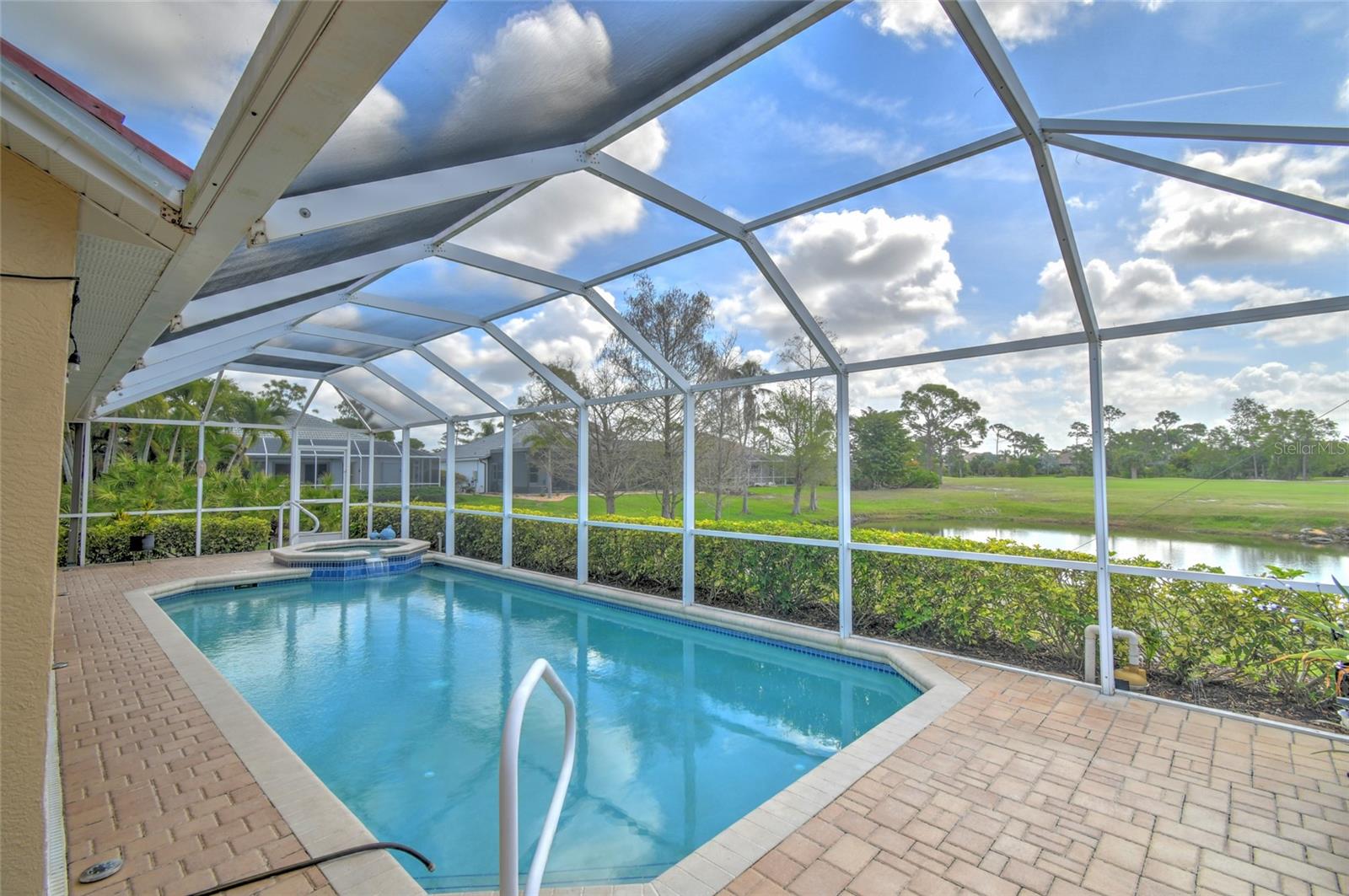 MARINERS PASS CONDO - Residential