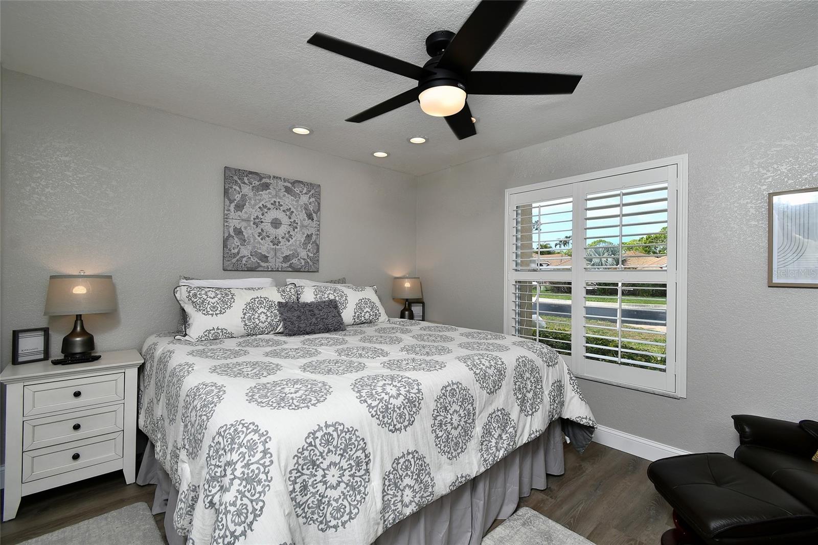 MARINERS PASS CONDO - Residential