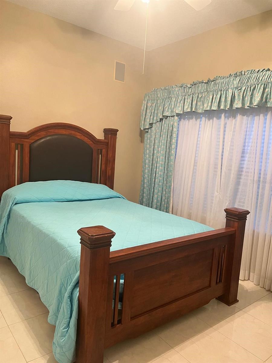 TUSKAWILLA TRAIL SUBD - Residential