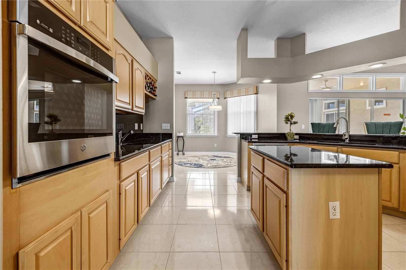 981 TUSKAWILLA TRAIL