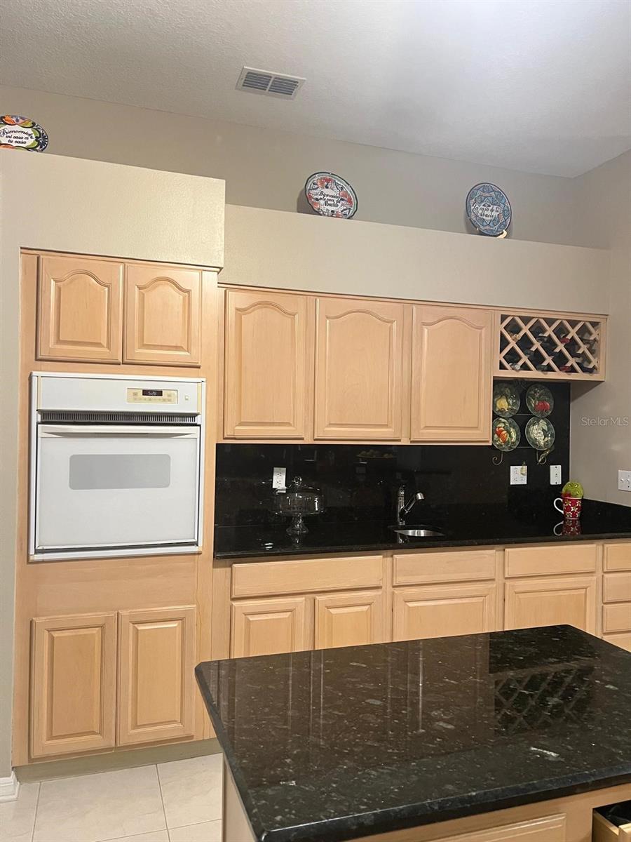 TUSKAWILLA TRAIL SUBD - Residential