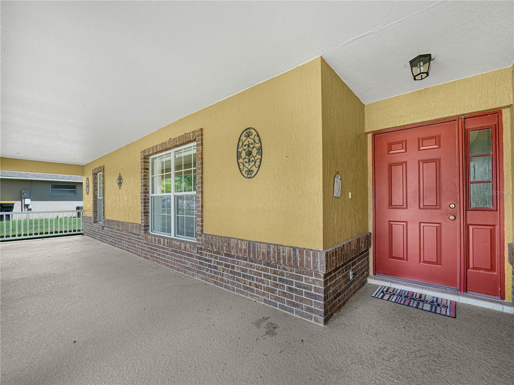 Photo of 118 Waterview Circle, Auburndale, FL 33823 (MLS # P4939735)