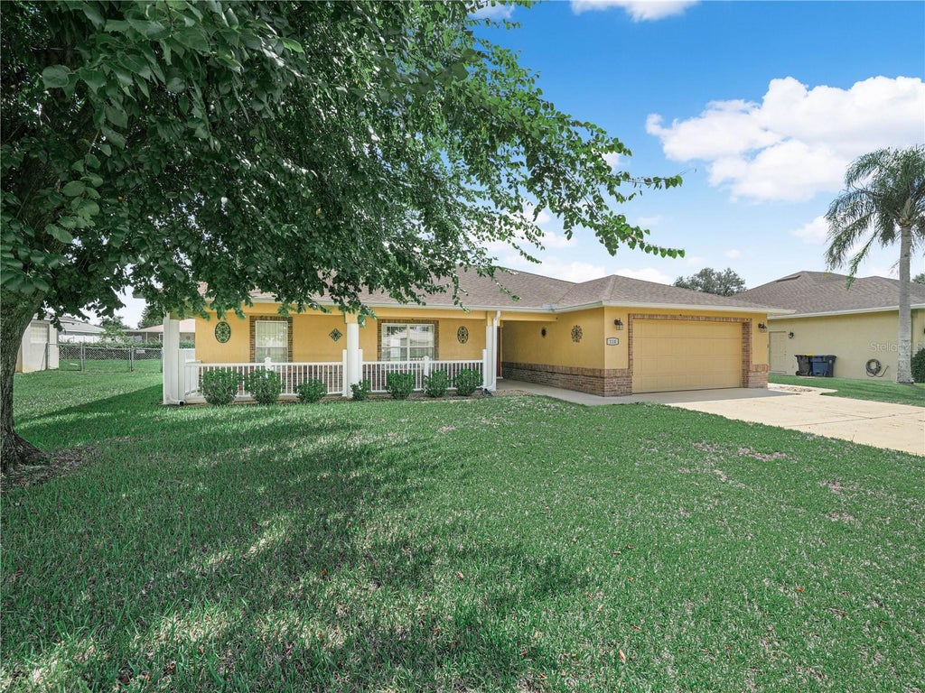 Photo of 118 Waterview Circle, Auburndale, FL 33823 (MLS # P4939735)