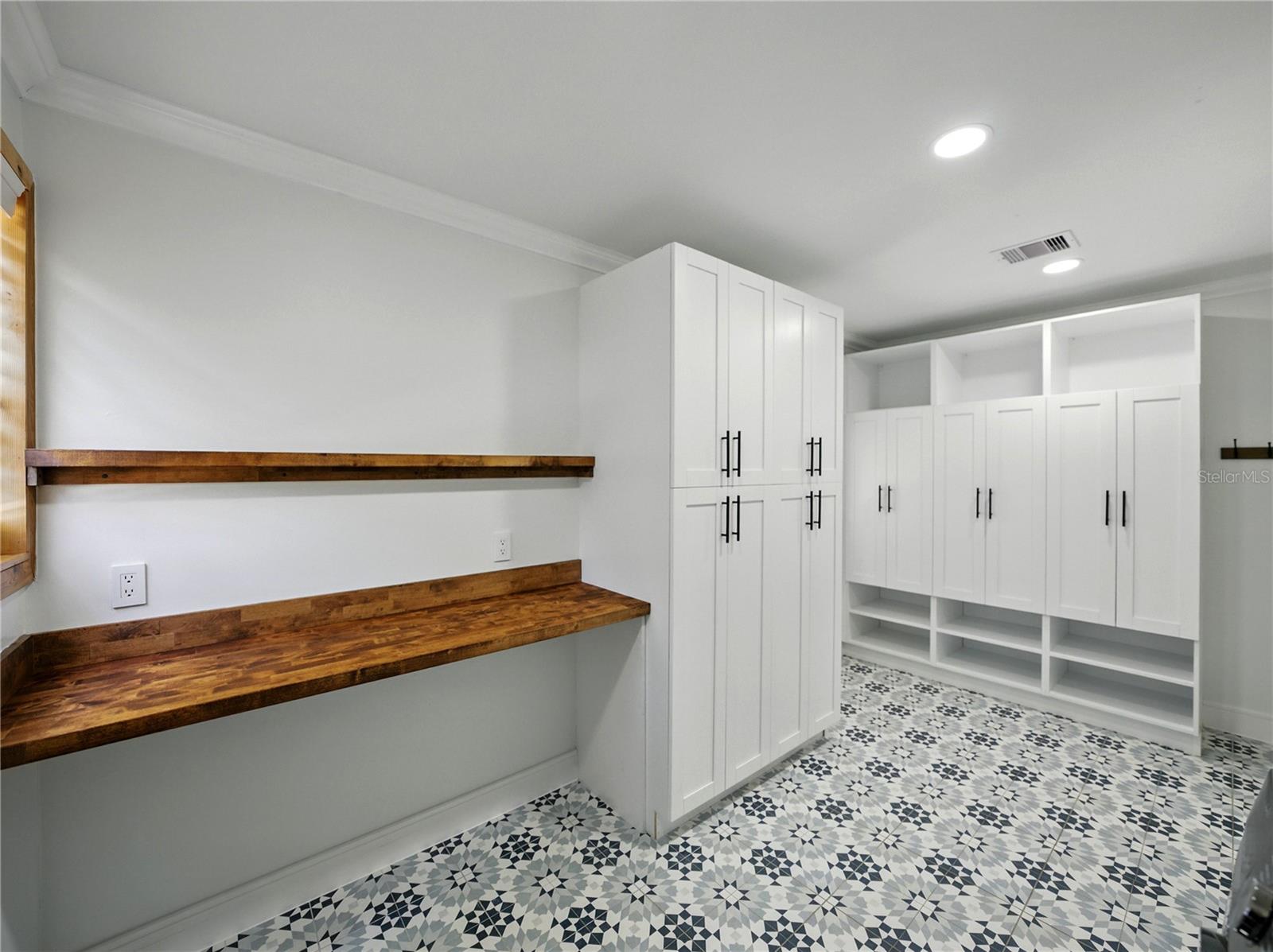 WATERFORD ON THE ALAFIA - Residential