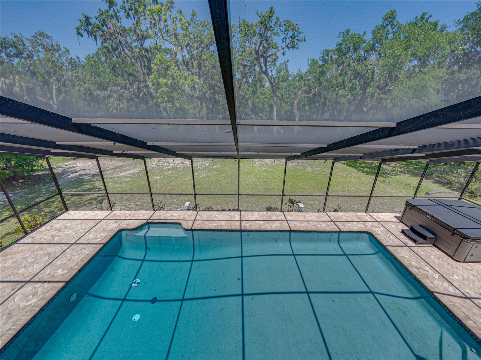 WATERFORD ON THE ALAFIA - Residential