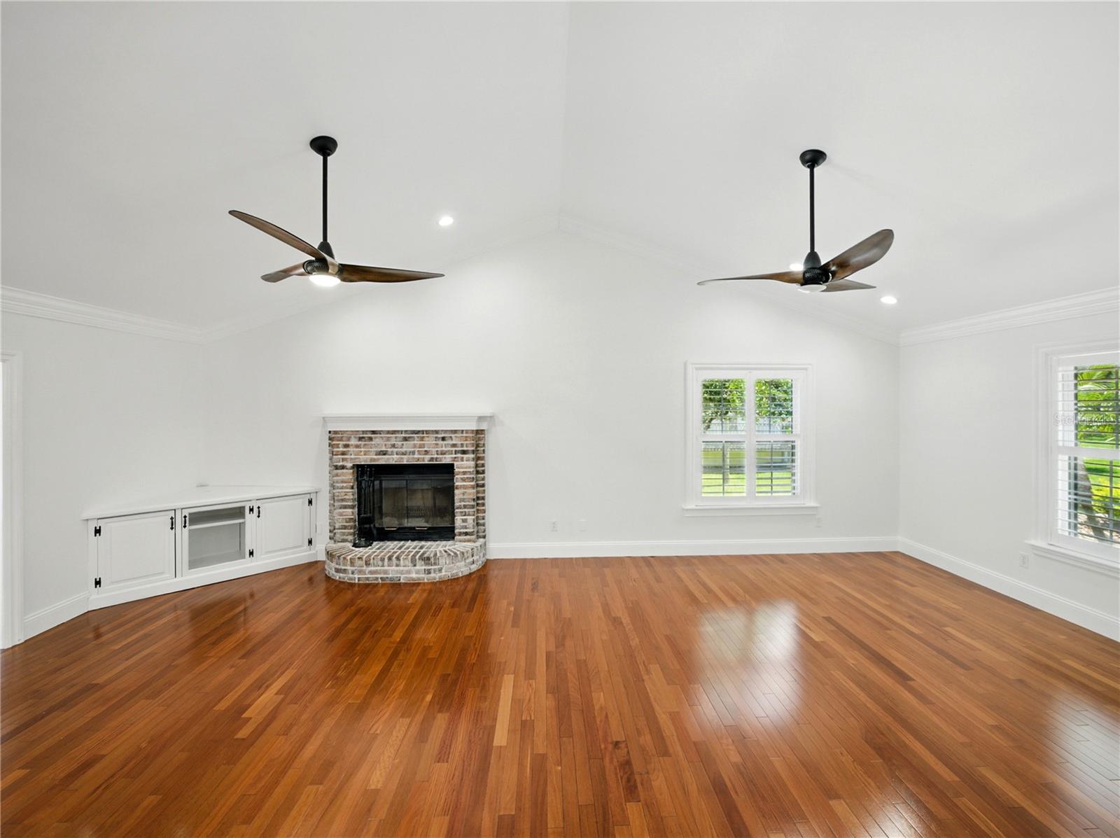 WATERFORD ON THE ALAFIA - Residential