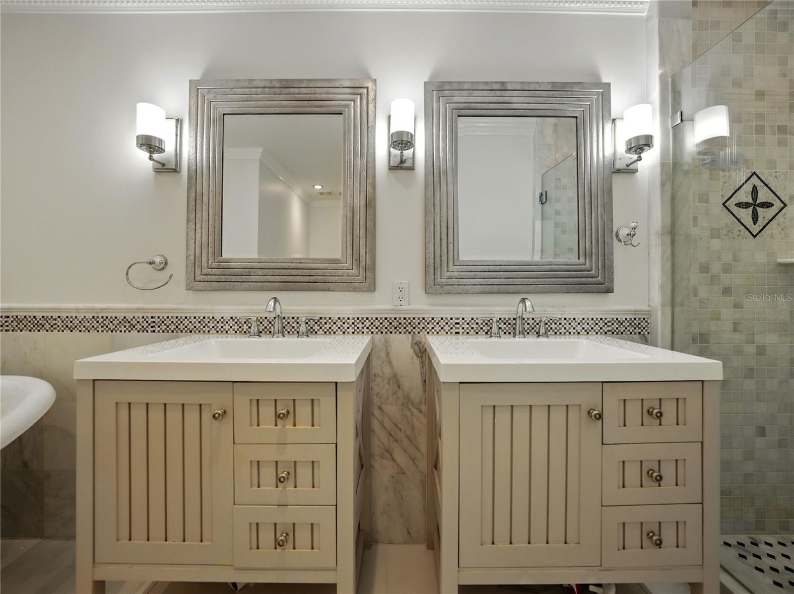 WATERFORD ON THE ALAFIA - Residential