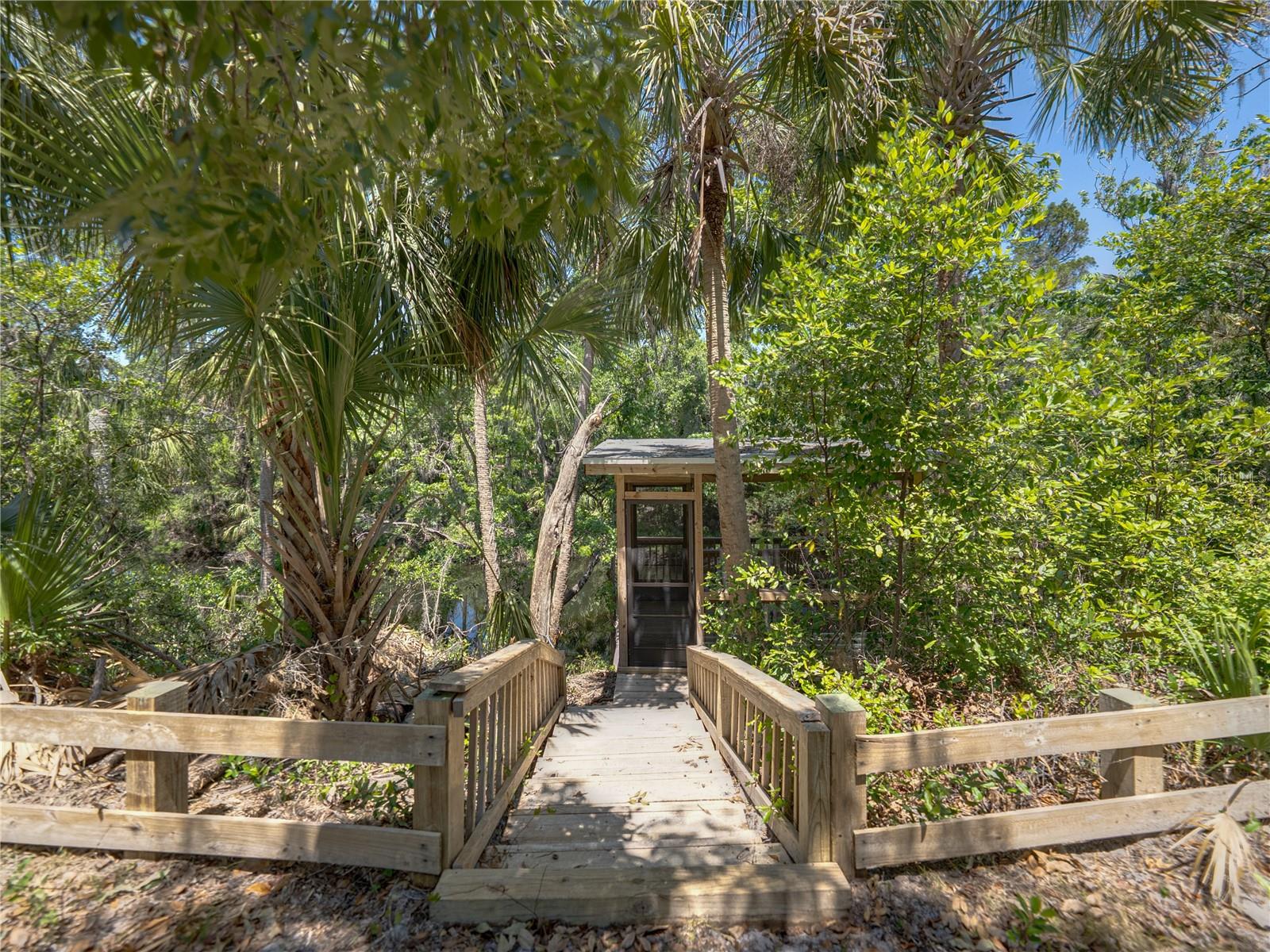 WATERFORD ON THE ALAFIA - Residential