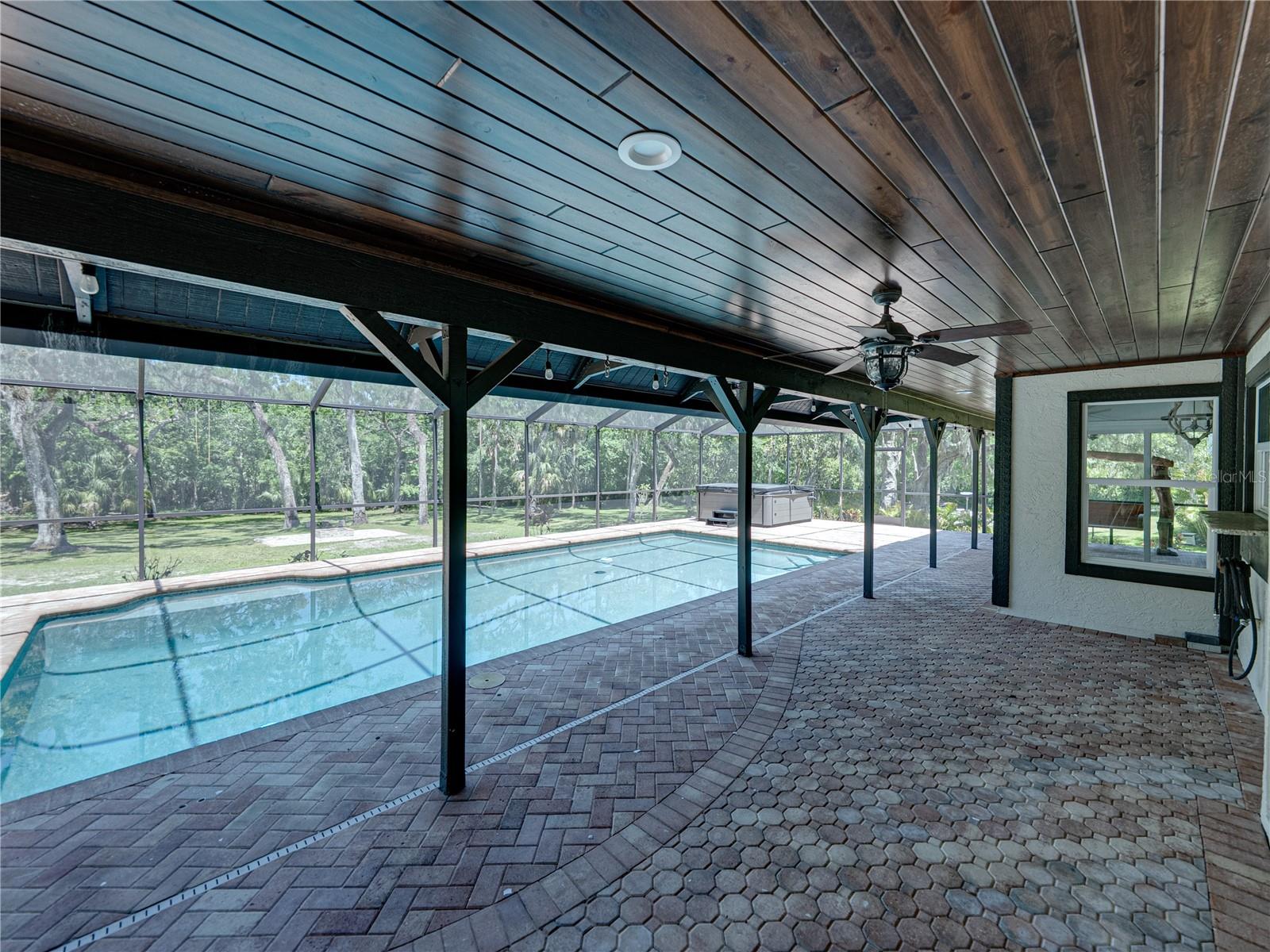 WATERFORD ON THE ALAFIA - Residential