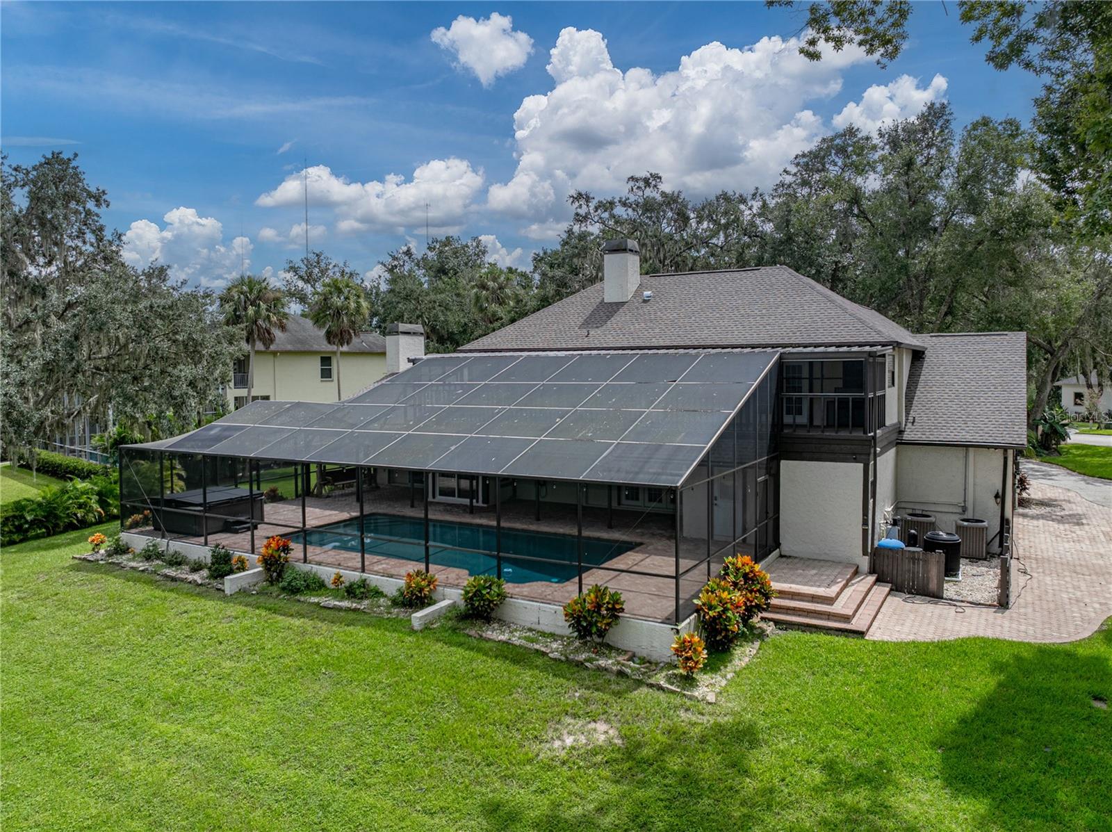 WATERFORD ON THE ALAFIA - Residential