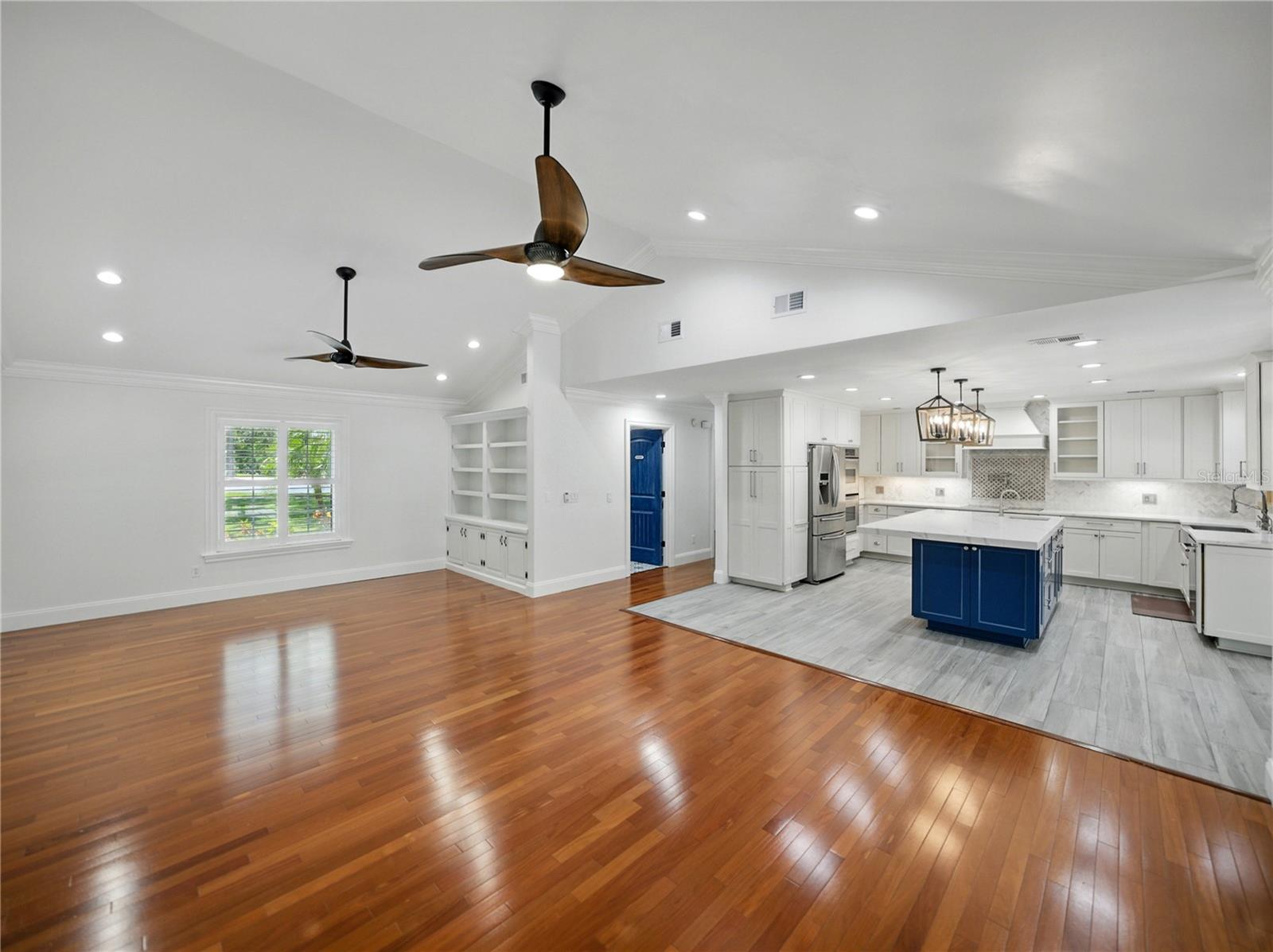 WATERFORD ON THE ALAFIA - Residential