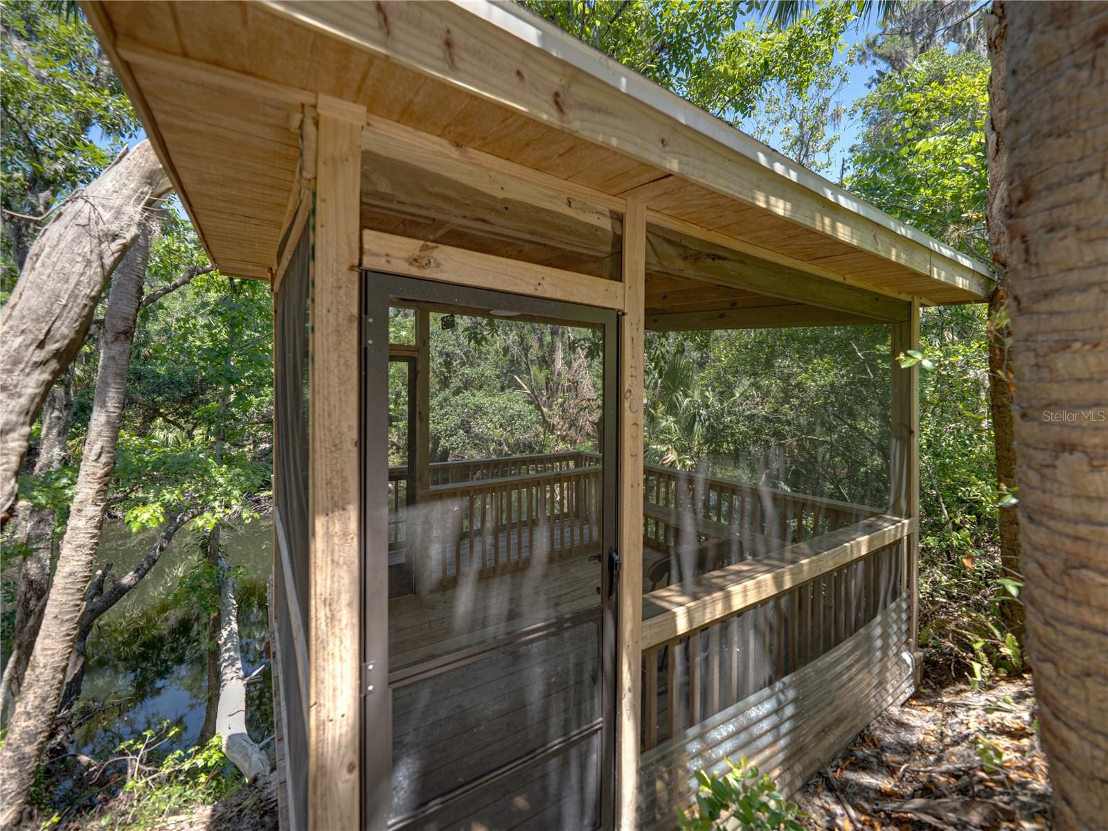 WATERFORD ON THE ALAFIA - Residential