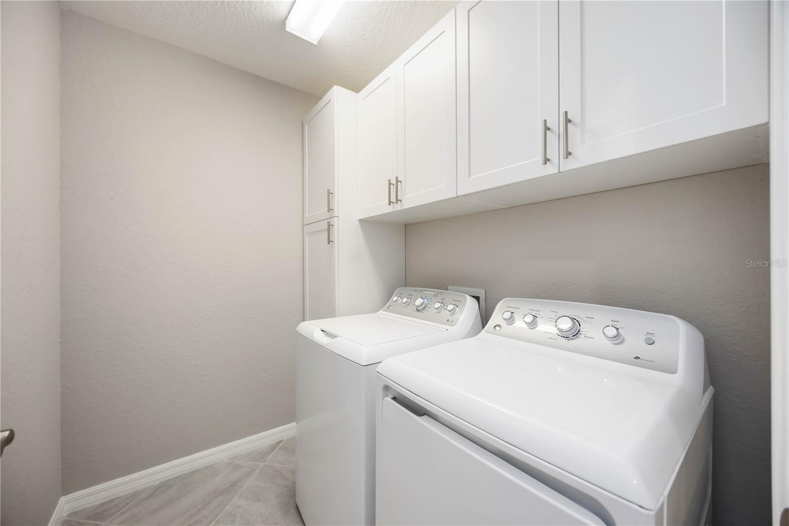 CROOKED CRK I/SARASOTA NATIONA - Residential Lease