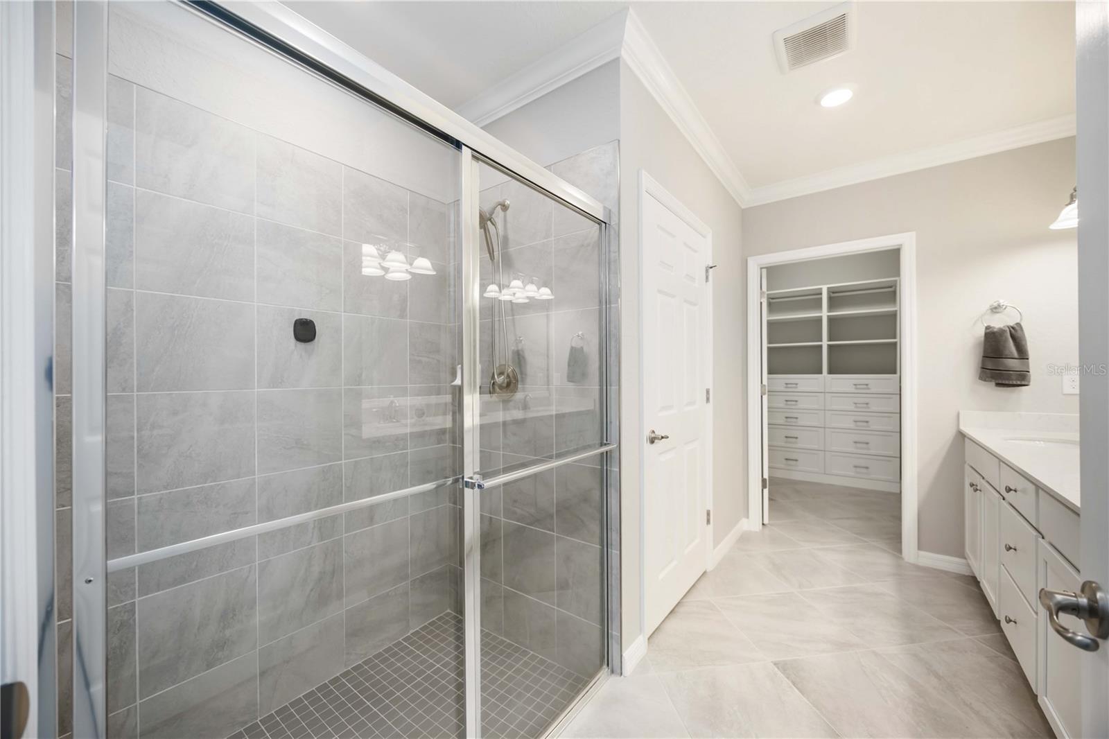 CROOKED CRK I/SARASOTA NATIONA - Residential Lease