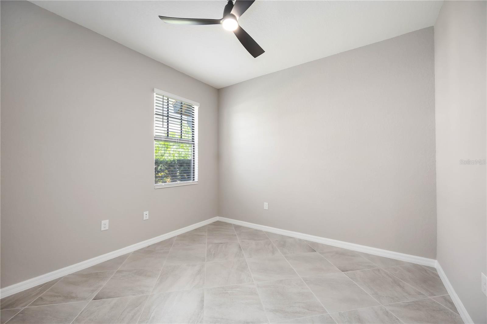 CROOKED CRK I/SARASOTA NATIONA - Residential Lease