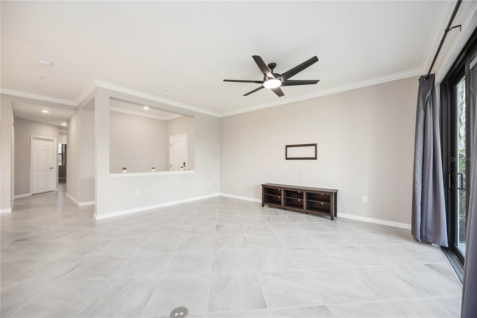 CROOKED CRK I/SARASOTA NATIONA - Residential Lease