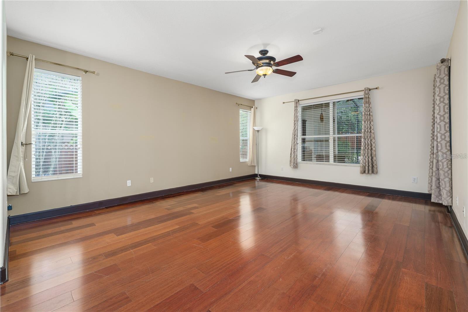 SEVILLE CHASE - Residential