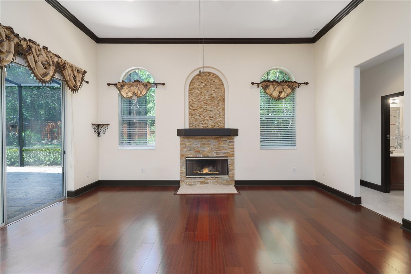 SEVILLE CHASE - Residential