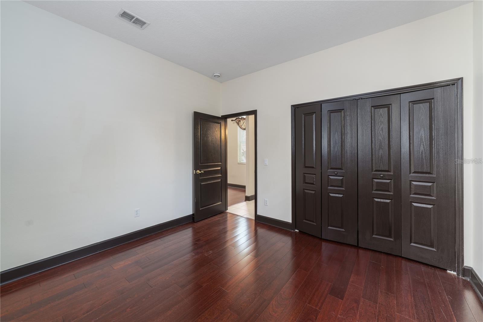 SEVILLE CHASE - Residential