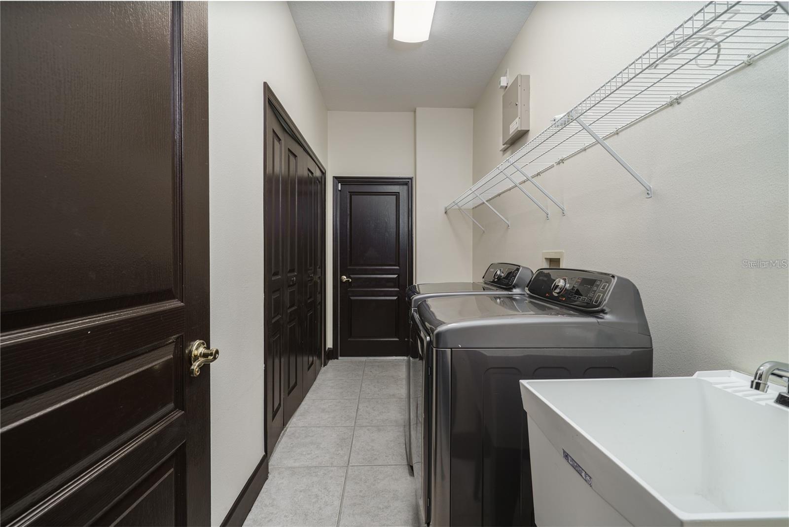 SEVILLE CHASE - Residential