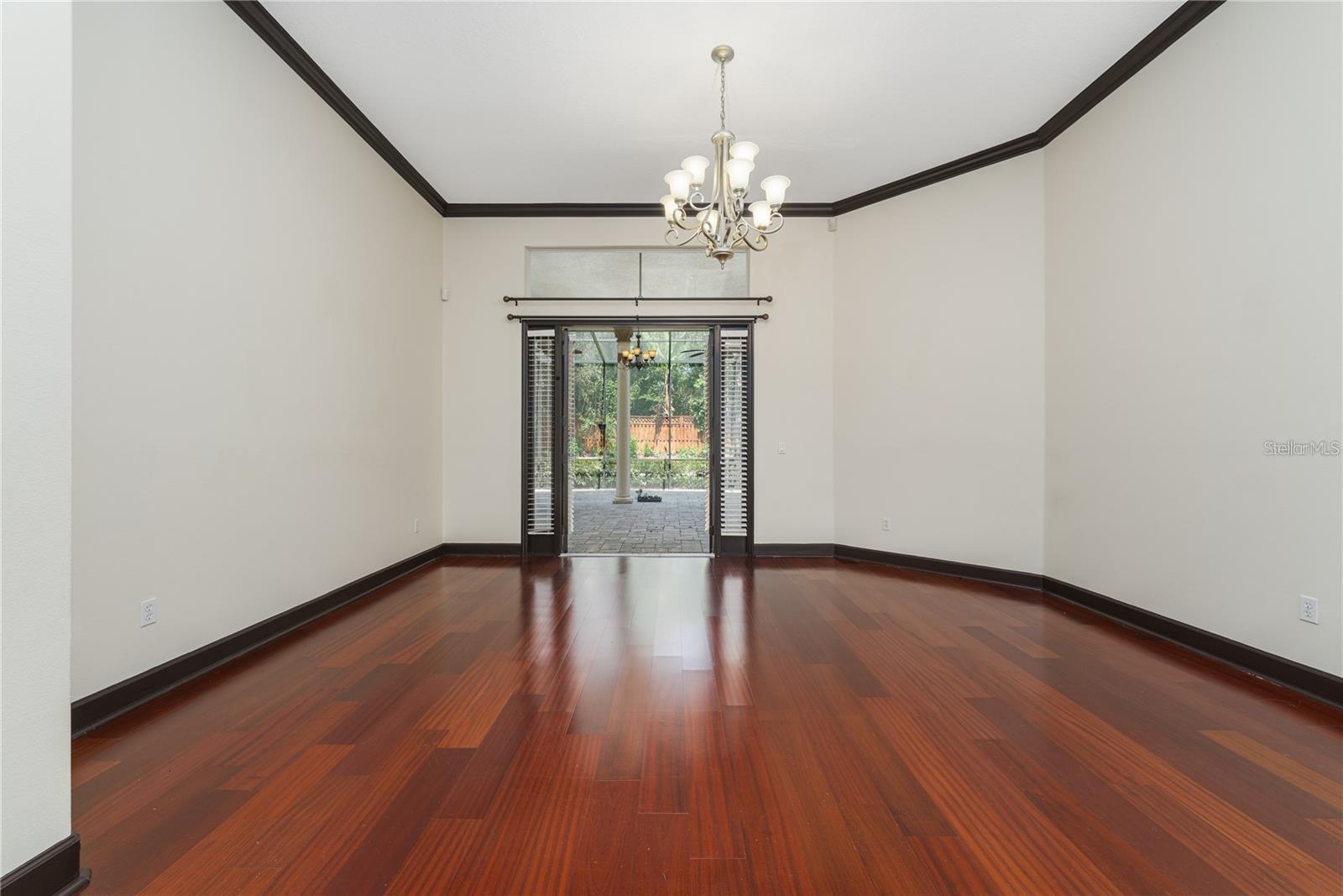 SEVILLE CHASE - Residential