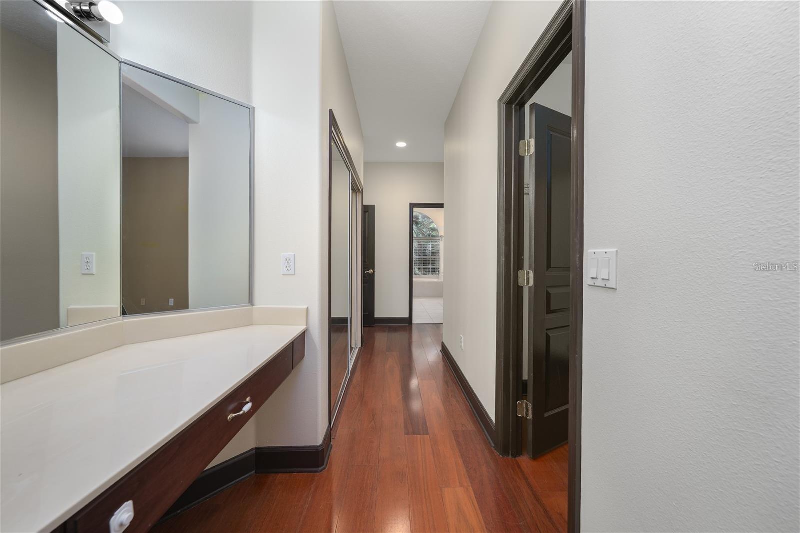 SEVILLE CHASE - Residential