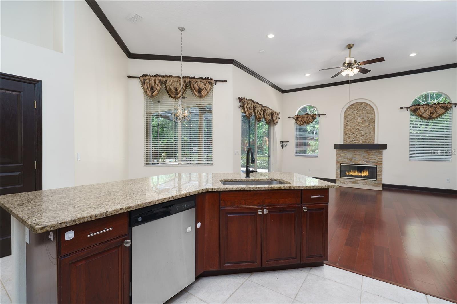 SEVILLE CHASE - Residential