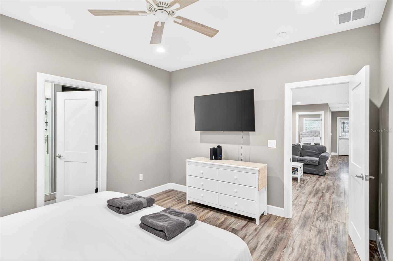 OVERSTREET CRATE - Residential