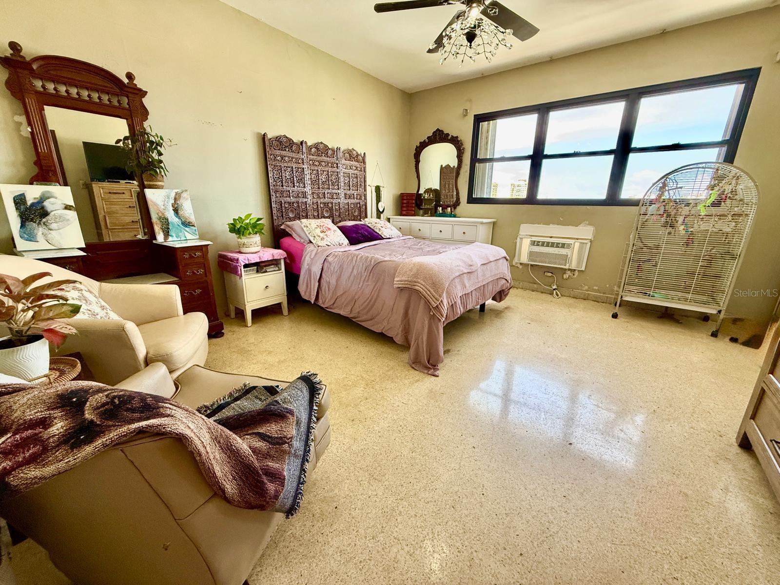 COND. SAN JORGE GARDENS - Residential