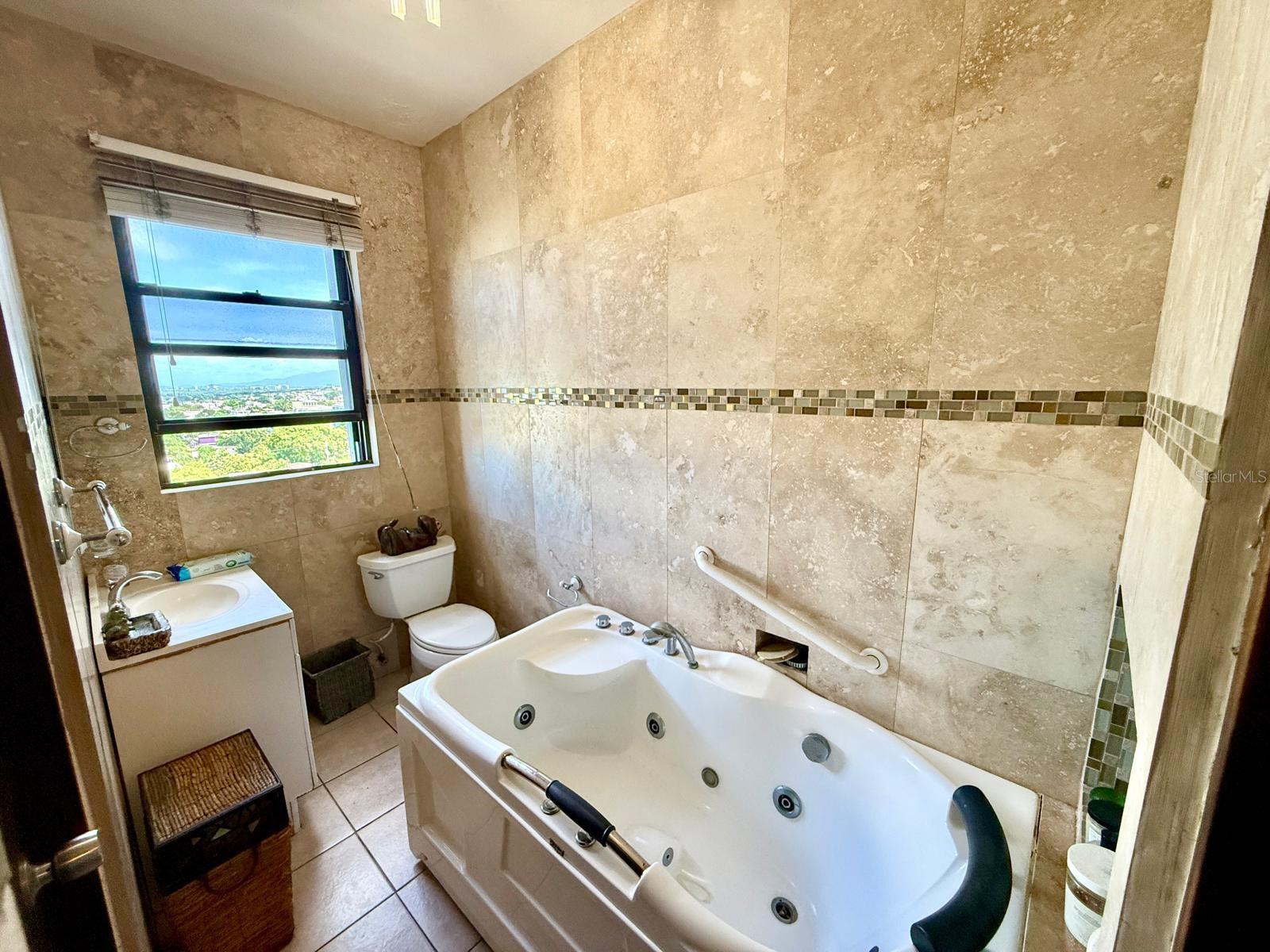 COND. SAN JORGE GARDENS - Residential