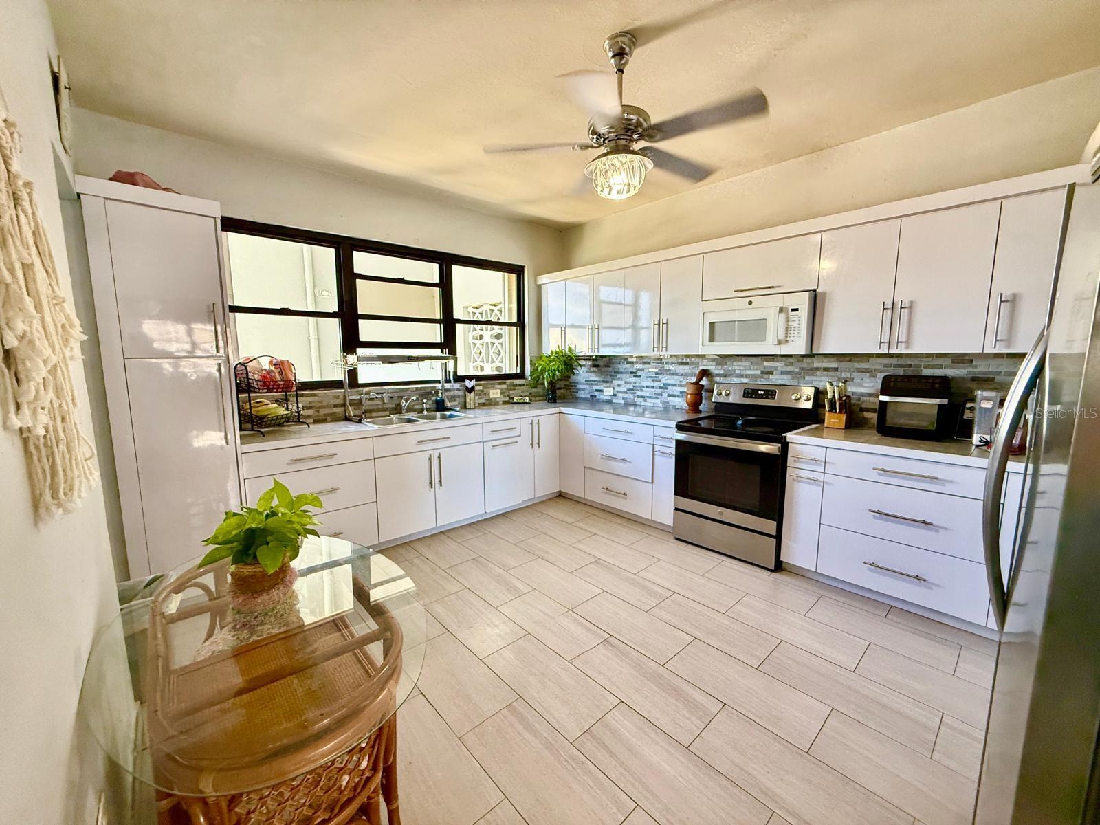 COND. SAN JORGE GARDENS - Residential