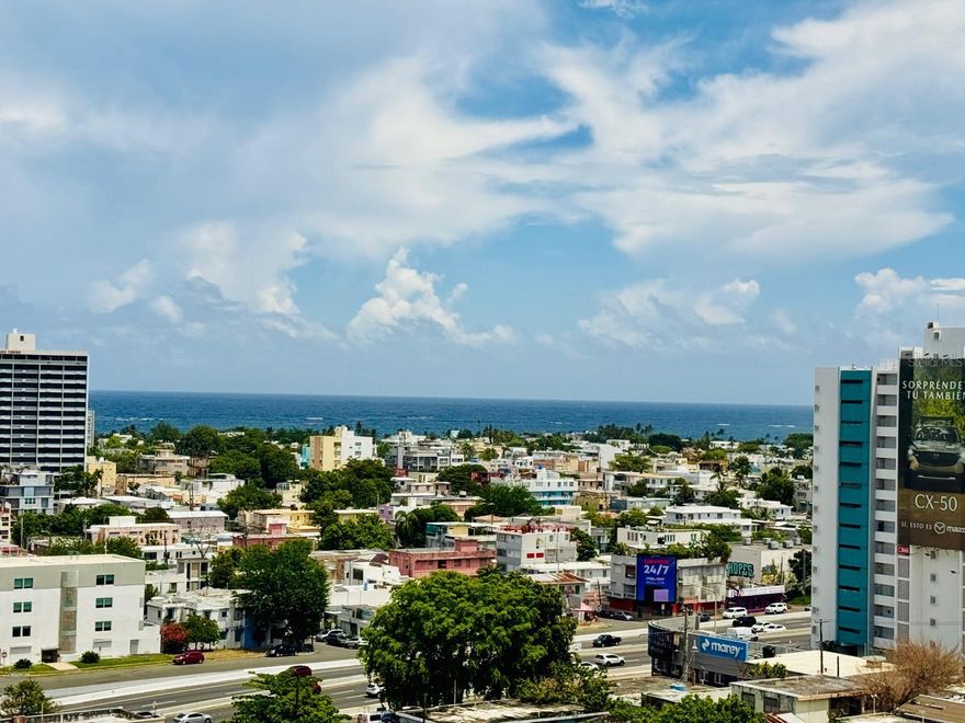 Located in the highly desirable San Jorge Gardens Condominium, this high-floor corner apartment offers privacy, space, and breathtaking panoramic views of the ocean and city. The property features 2 bedrooms (convertible to 3), 2 full bathrooms, a remodeled kitchen, laundry closet, living and dining areas, and one assigned parking space. Being a corner unit, it enjoys cross ventilation and abundant natural light throughout.

Its prime location on the well-known San Jorge Avenue in San Juan provides quick access to Condado, Santurce, Hato Rey, and Old San Juan. Nearby you will find supermarkets, pharmacies, hospitals, restaurants, cafés, schools, and entertainment options. Beautiful beaches and recreational areas are just minutes away.

A unique opportunity to own a spacious apartment with a prime location and unbeatable views in the heart of San Juan.