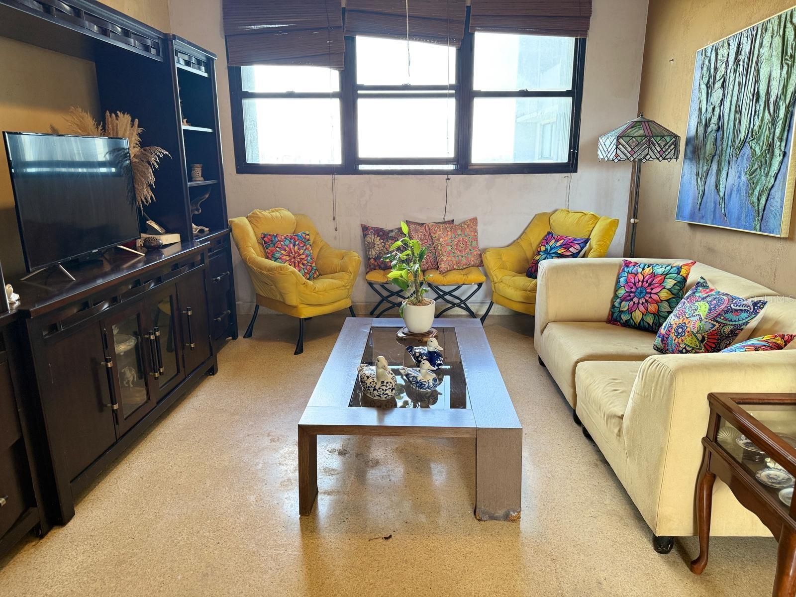 COND. SAN JORGE GARDENS - Residential