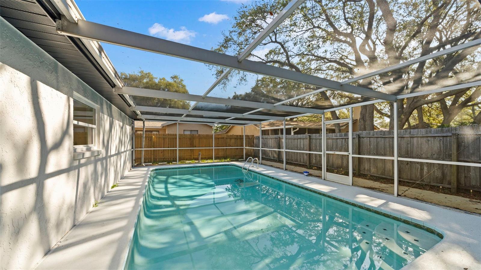 SANDY WOODS - Residential