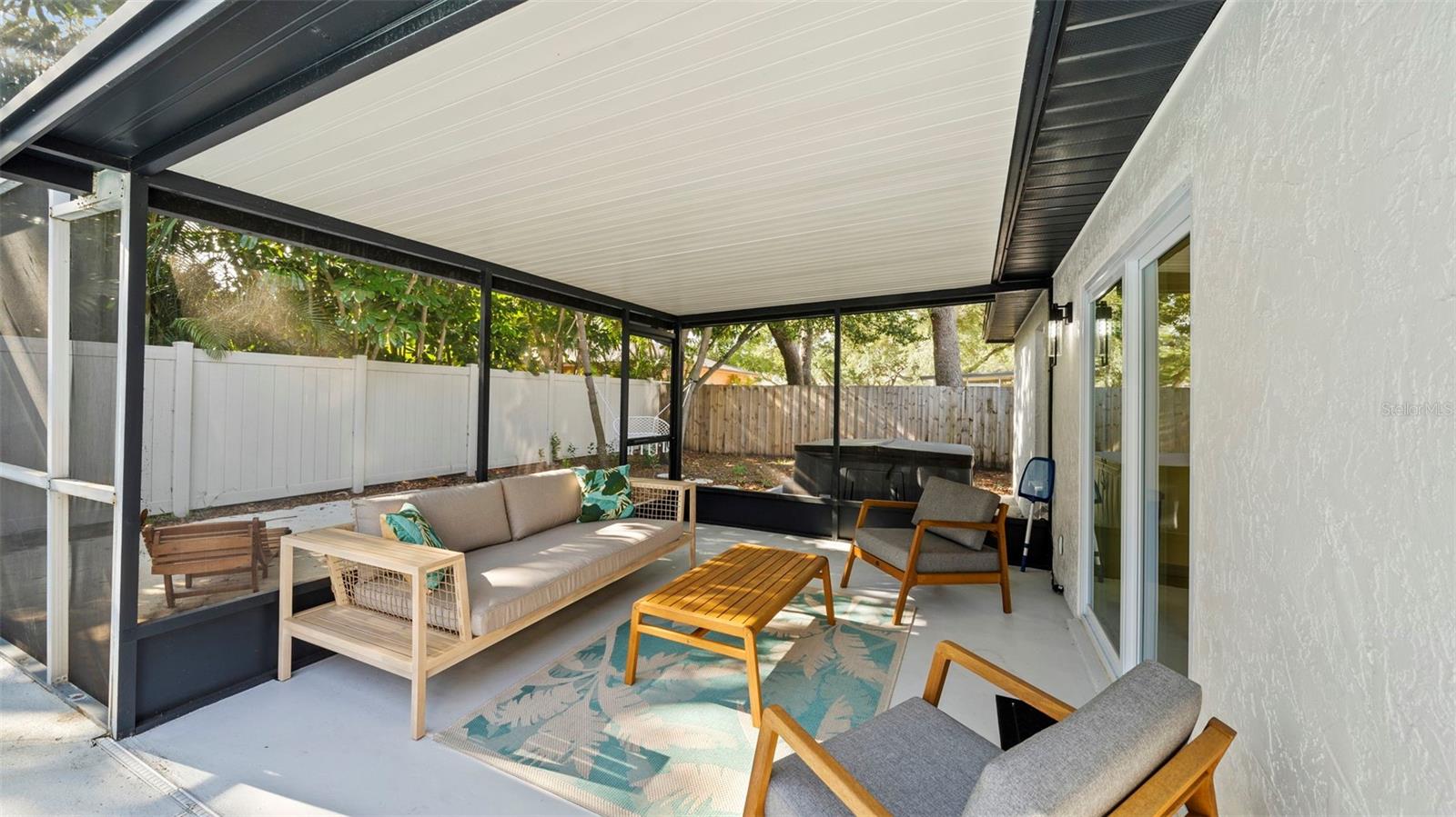 SANDY WOODS - Residential