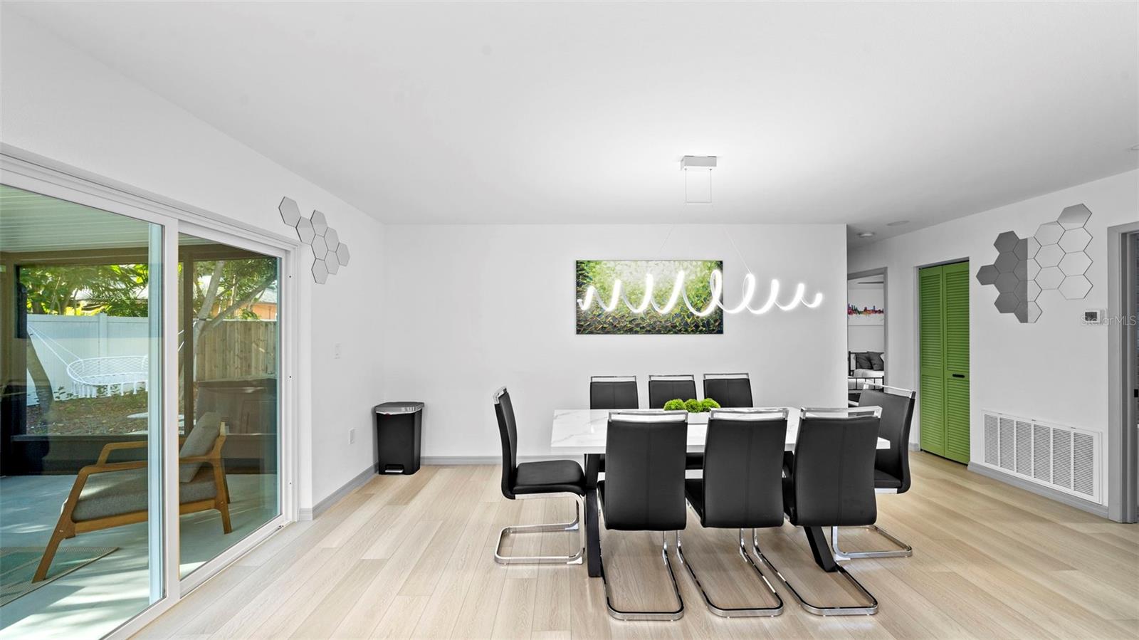 SANDY WOODS - Residential