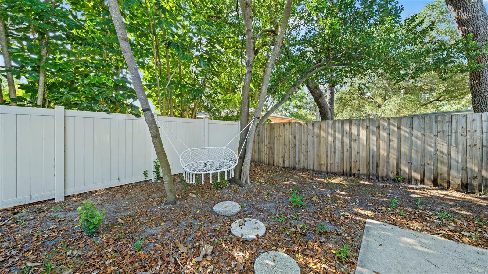 SANDY WOODS - Residential