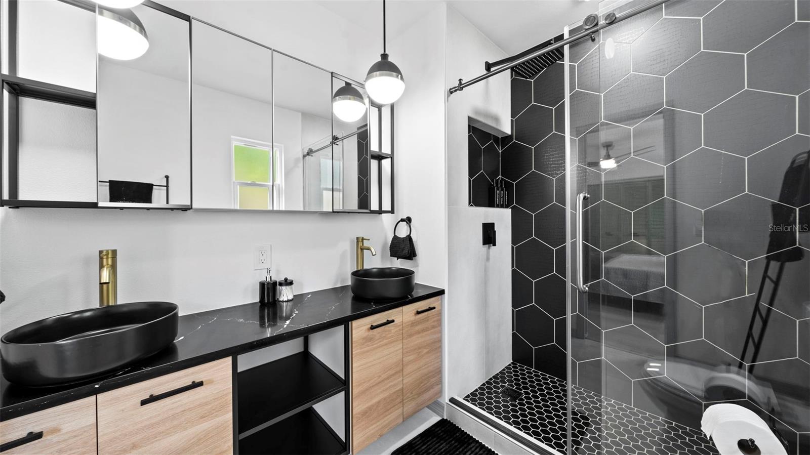 SANDY WOODS - Residential