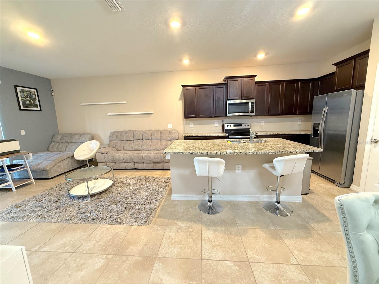LANDING PH 1 - Residential