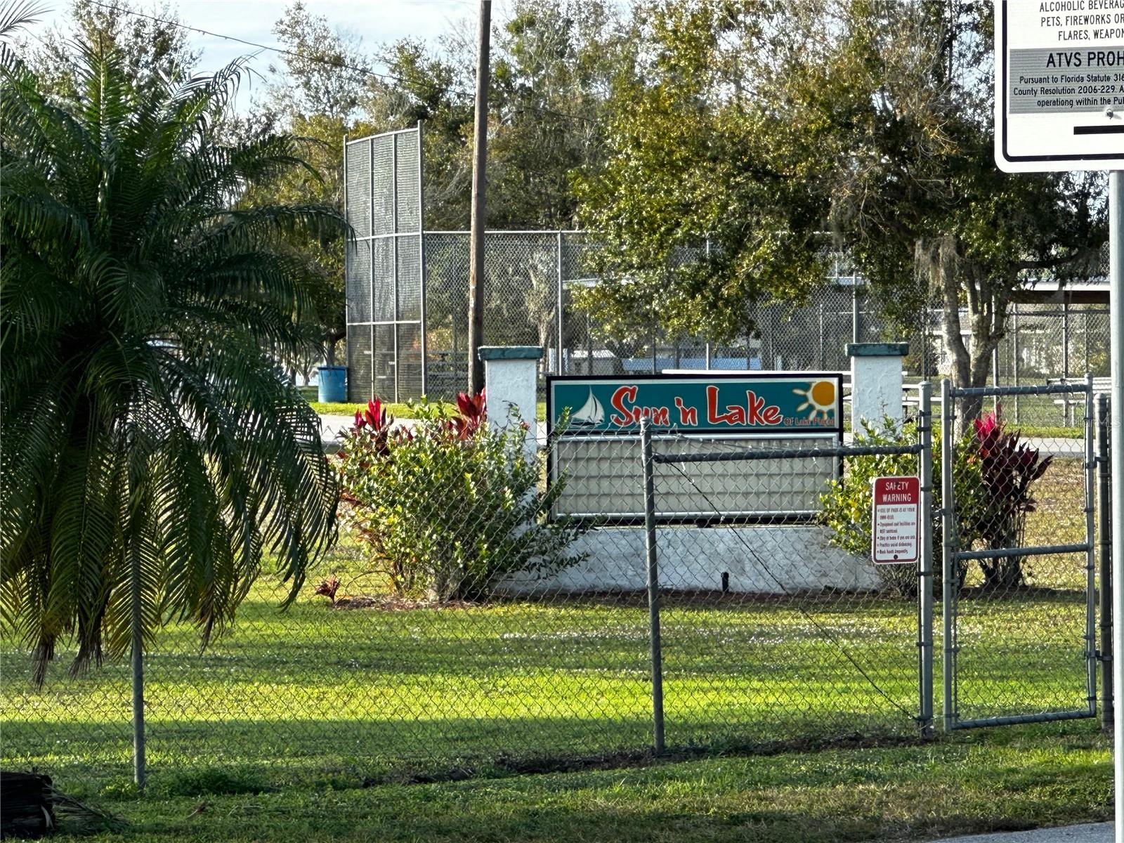 SUNN LAKES ESTATE - Land