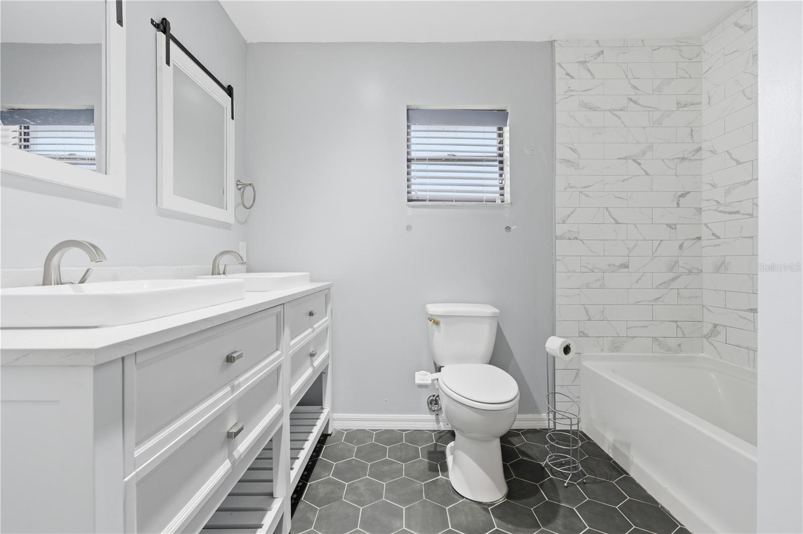 SPRING HILL UNIT 21 - Residential