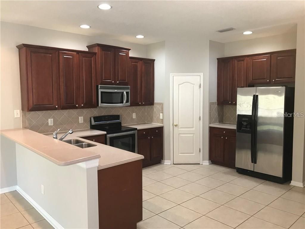 Photo of 10402 Tulip Field Way, Riverview, FL 33578 (MLS # TB8381482)