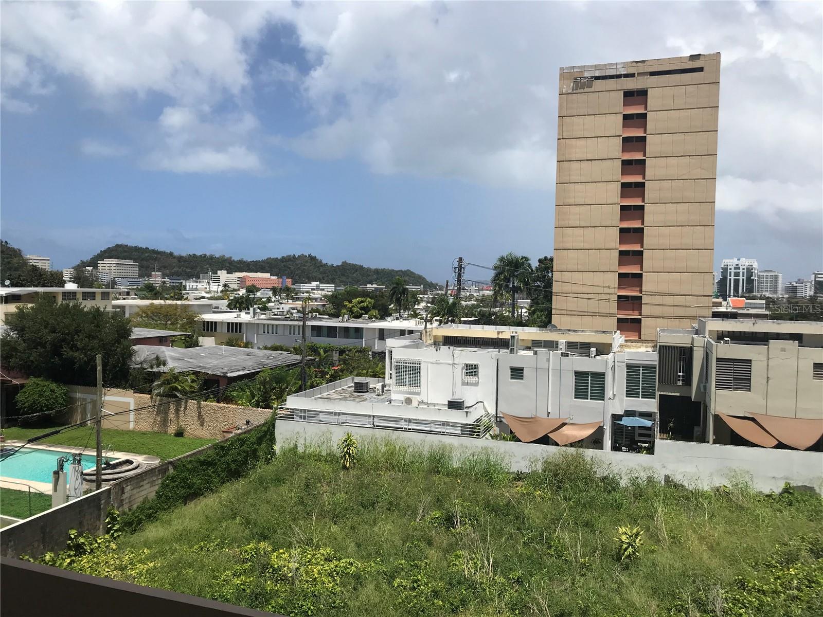 Great location Remodeled floor window doors, window curtains. Fully furnished.